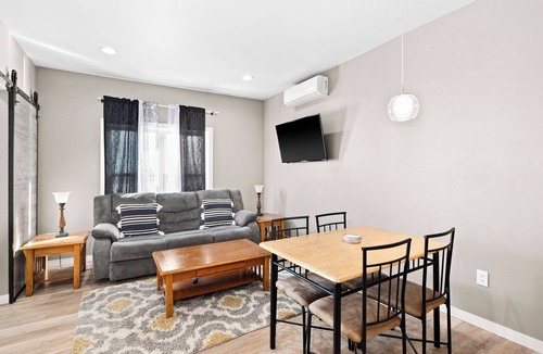 Duluth Apartment | Grand Getaways Apt. #1 in beautiful Duluth, Mn with A/C