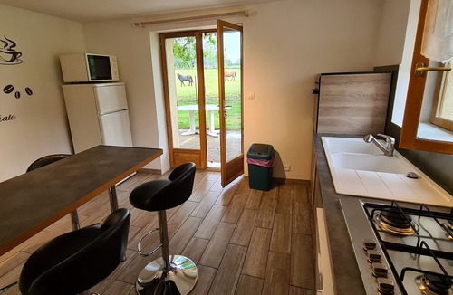 Cosne-Cours-sur-Loire House | Grand gite Du Moulin