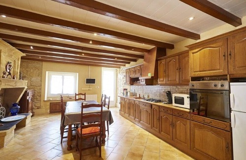 Sainte-Colombe House | Grand Gite both grindstones