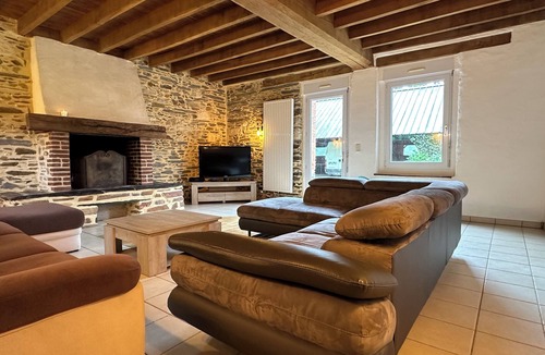 Plesse House | Grand Gite DE Campagne