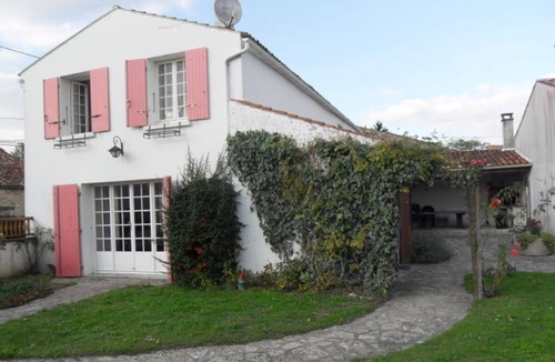 Tonnay-Boutonne House | GRAND GITE GROUP