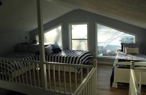 Osage Beach Villa | Grand Glaize Getaway - Hot Tub, Dock, Firepit