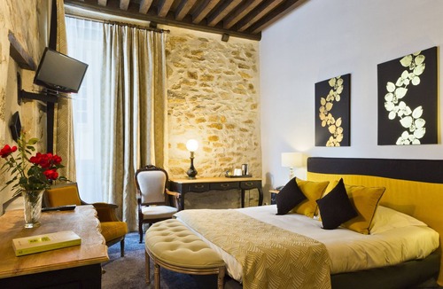 Bourbon-l'Archambault Hotel | Grand Hôtel de Montespan-Talleyrand