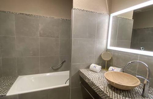 Bourbon-l'Archambault Hotel | Grand Hôtel de Montespan-Talleyrand