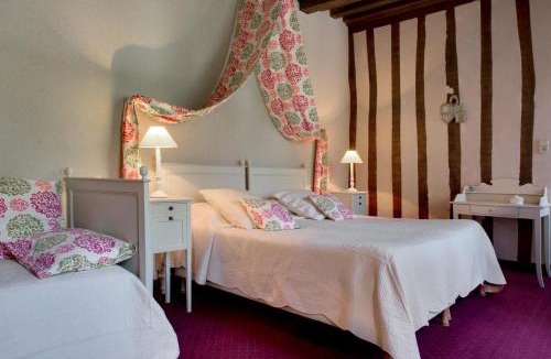 Bourbon-l'Archambault Hotel | Grand Hôtel Montespan Talleyrand