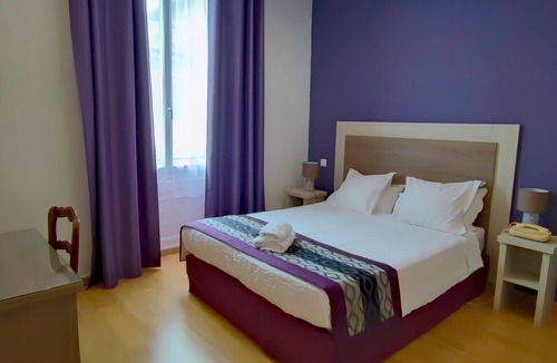 Nontron Hotel | Grand Hôtel Pélisson