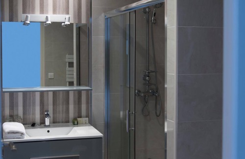 Nontron Hotel | Grand Hôtel Pélisson