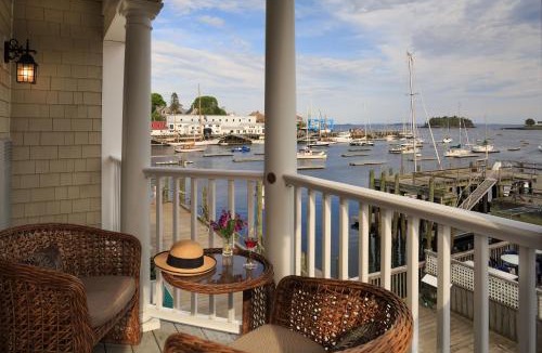 Camden Hotel | Grand Harbor Inn