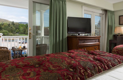 Camden Hotel | Grand Harbor Inn