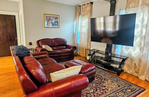 Carlsbad House | Grand Heritage Home: 4 Bedroom, 3 Bath, Steps from Lake Carlsbad