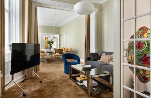 Copenhagen K Apartment | Grand Heritage next to park - 3 Bedrooms