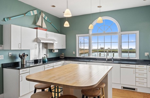 Groton House | Grand Historic Waterfront Estate
