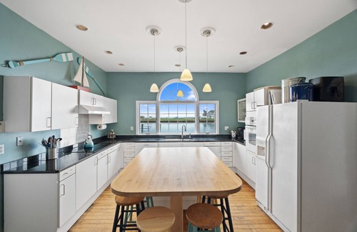 Groton House | Grand Historic Waterfront Estate