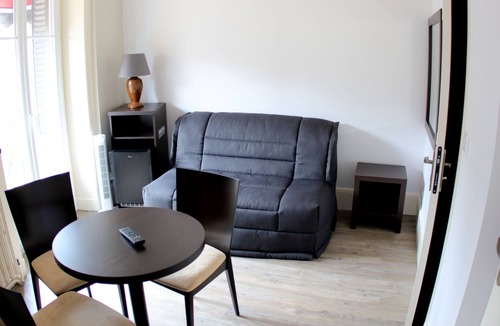 Paray-le-Monial Hotel | Grand Hotel de la Basilique