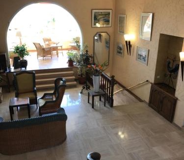 Cavaliere Beach Hotel | Grand Hotel Moriaz