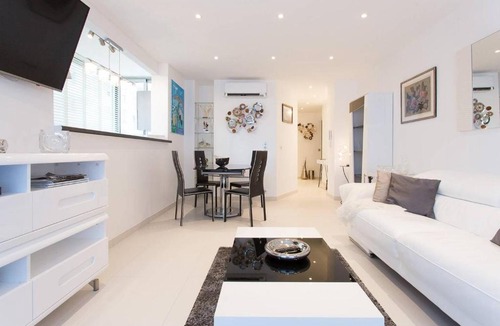 Cannes City Centre Apartment | GRAND HOTEL: New 2 BEDS/ 2 BATHS