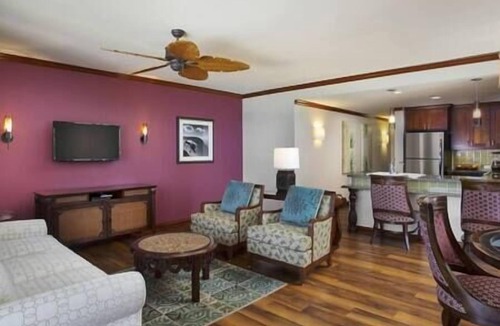 Waikiki Resort | Grand Islander HGVC Beachfront Resort & Spa, Pool!