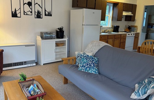 Grand Isle Cottage | Grand Isle Lakefront Cottage