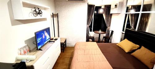 Pekayon Jaya Apartment | Grand Kamala Lagoon By Luxekey Room