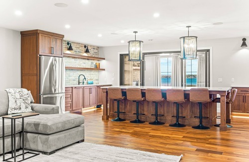 Alexandria House | Grand Lake Miltona Home Level Lakeshore 5000sqft 6BR Sleeps 16 12-Person Hot Tub