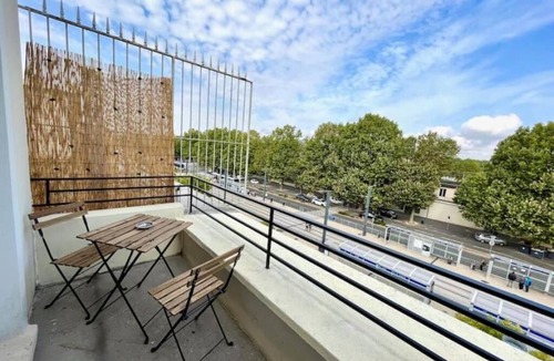 Le Marais Apartment | Grand Logement Jupiter-sils