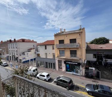 Bas-Vernet Apartment | Grand logements - 3 chambres