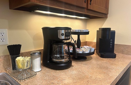 Tullahoma Hotel | Grand Lux Inn