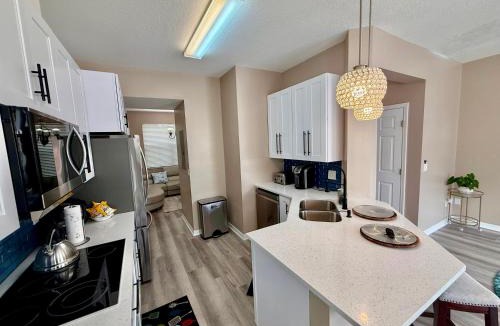Florida Central Atlantic Coast House | Grand Luxury Lakes 3BR Townhouse near Disney
