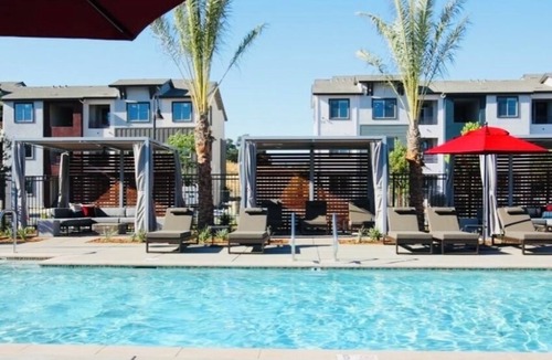 Encino Condo | Grand Luxury