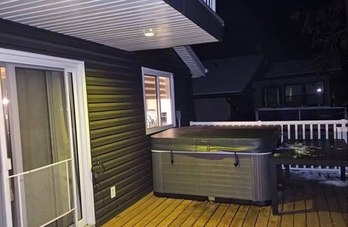 Grand Marais Cabin | Grand Marais Retreat *Hot tub*