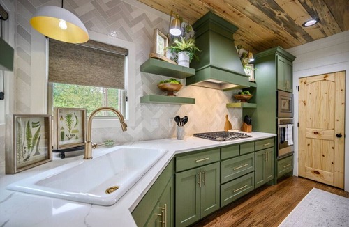 Broken Bow Cabin | Grand Marquee|Sleeps 30|Creekside|Game Room