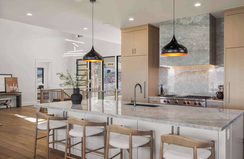 Park City House | Grand Mountain Estate near Park City with Sport Court and Theater