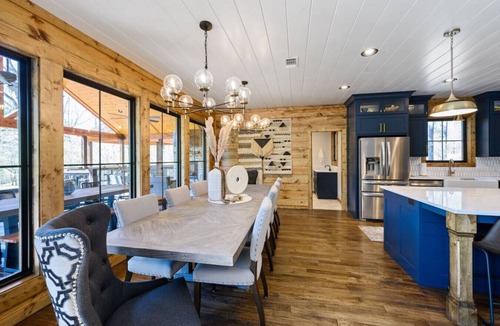 Broken Bow Cabin | Grand Oasis|Creekside|Outdoor Kitchen|2 Game Rooms