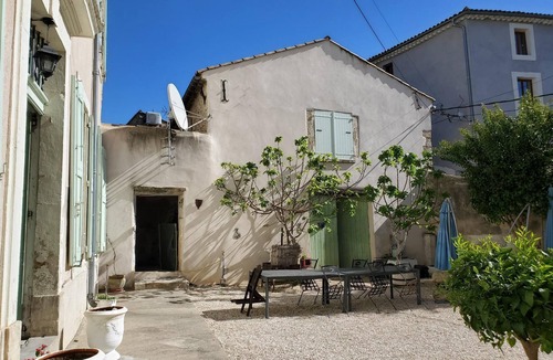 Capestang Villa | Grand old Villa with pool in the heart of Capestang town (on the Canal du Midi)