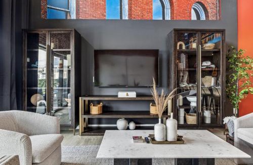 Downtown Nashville Apartment | Grand Ole Nashville- Walk to Broadway & Honky Tonks!