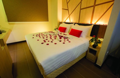 Central Seberang Perai Hotel | Grand Orient Hotel Perai