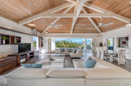 Plum Bay Villa | Grand Palms