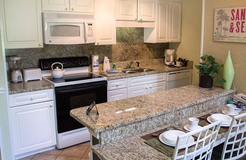 Surfside Beach Resort | Grand Palms Resort 1bdr Deluxe