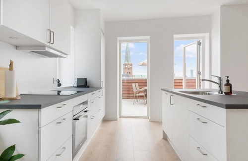 Midtbyen Apartment | Grand Penthouse Suite With Private Rooftop Terrace