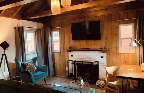 Wrightwood Hotel | Grand Pine Cabins