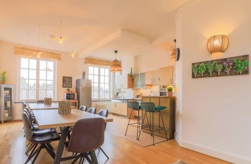 Arras Apartment | Grand Place Amazing 17P accommodation