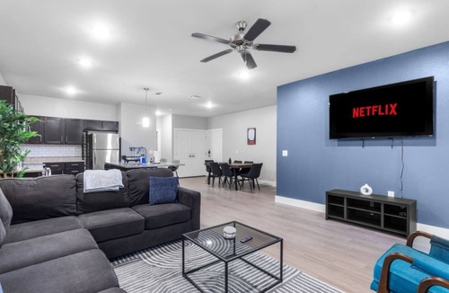 Grand Prairie Apartment | Grand Prairie 2BR | IKEA, Epic Waters, Bass Pro