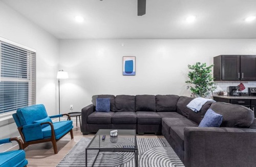 Grand Prairie Apartment | Grand Prairie 2BR | IKEA, Epic Waters, Bass Pro
