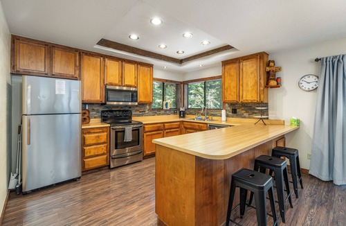 Kingswood Estates House | Grand Regency Retreat