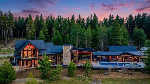 Cle Elum House | Grand Retreat