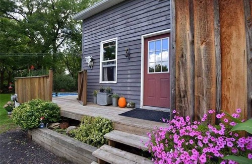 Caledonia Cottage | Grand River Retreat