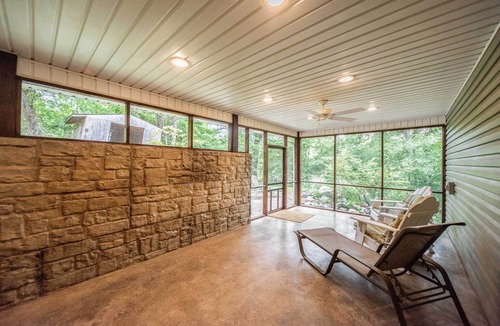 Grand Rivers House | Grand Rivers Home - Walk to Lakes & National Park!