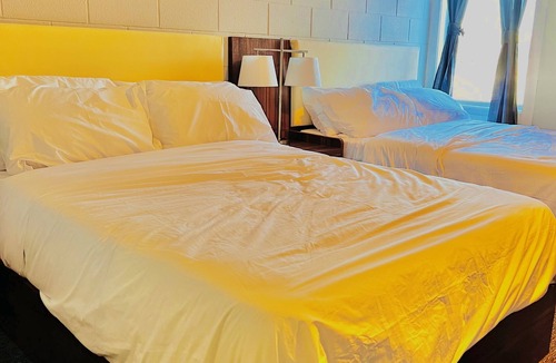 Winnipeg Hotel | Grand Royal Legacy