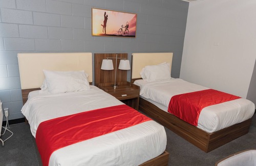Winnipeg Hotel | Grand Royal Legacy