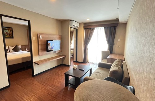 Panunggangan Utara Hotel | Grand Serpong Hotel